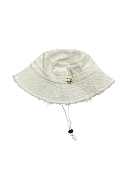 Emb white cotton hat